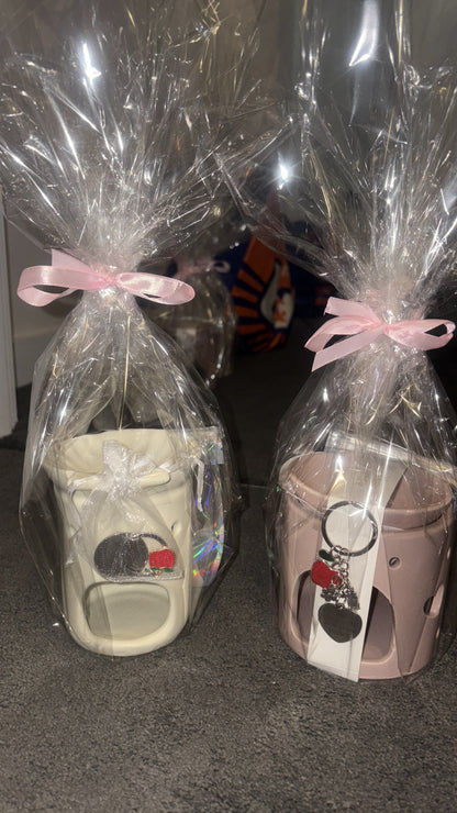 Gift boxes, gift cards & Mystery Boxes