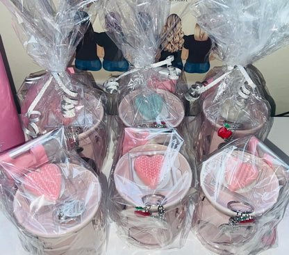 Gift boxes, gift cards & Mystery Boxes
